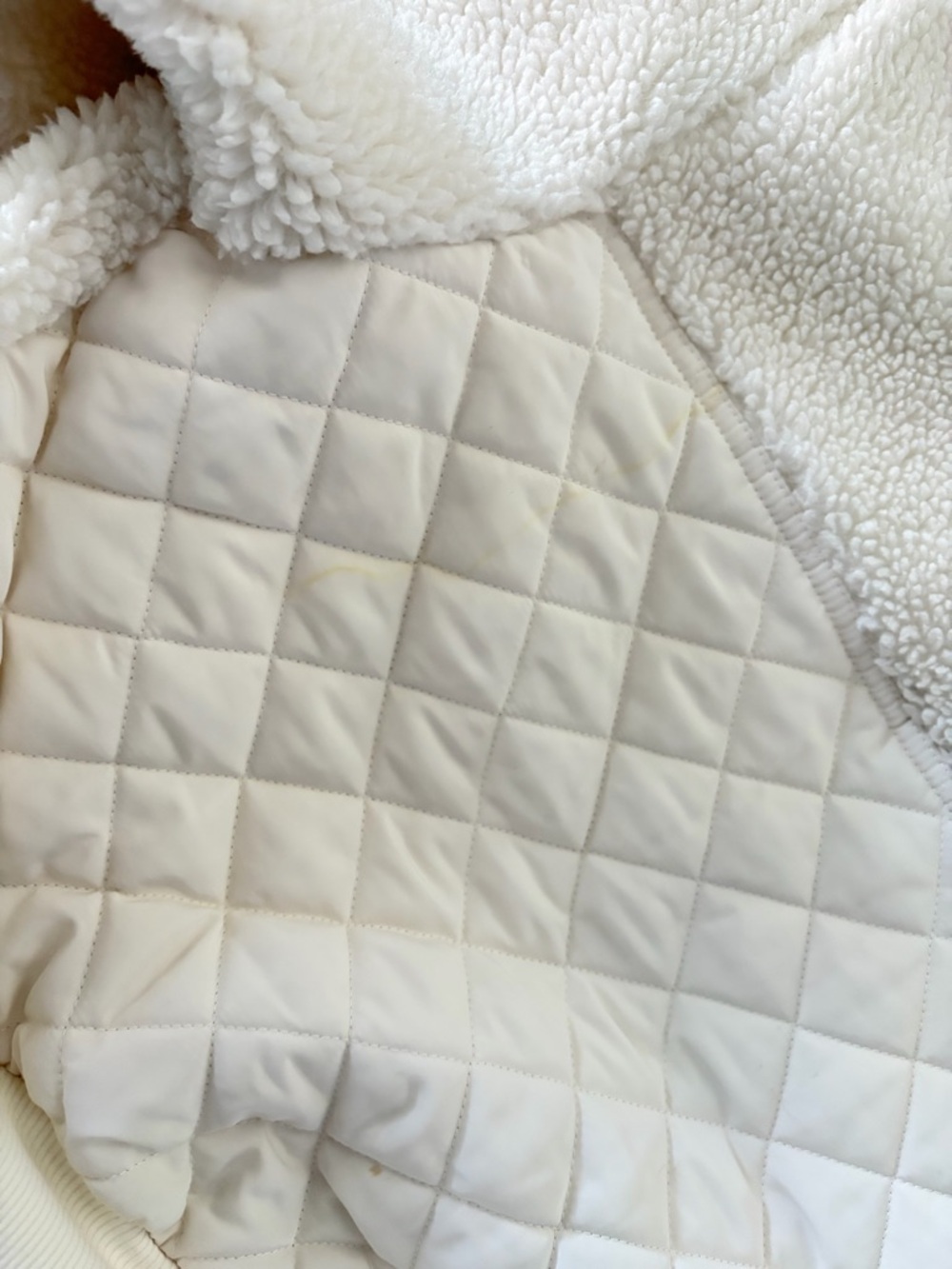 ALO Yoga Cream Sherpa Quilted Pocket Jacket - Picture 3 of 3